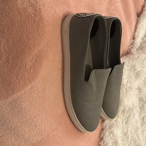 DKNY slip on sneakers - Picture 6 of 6